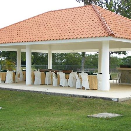 Hotel Las Caobas سان فرانسيسكو دي ماكوريس المظهر الخارجي الصورة