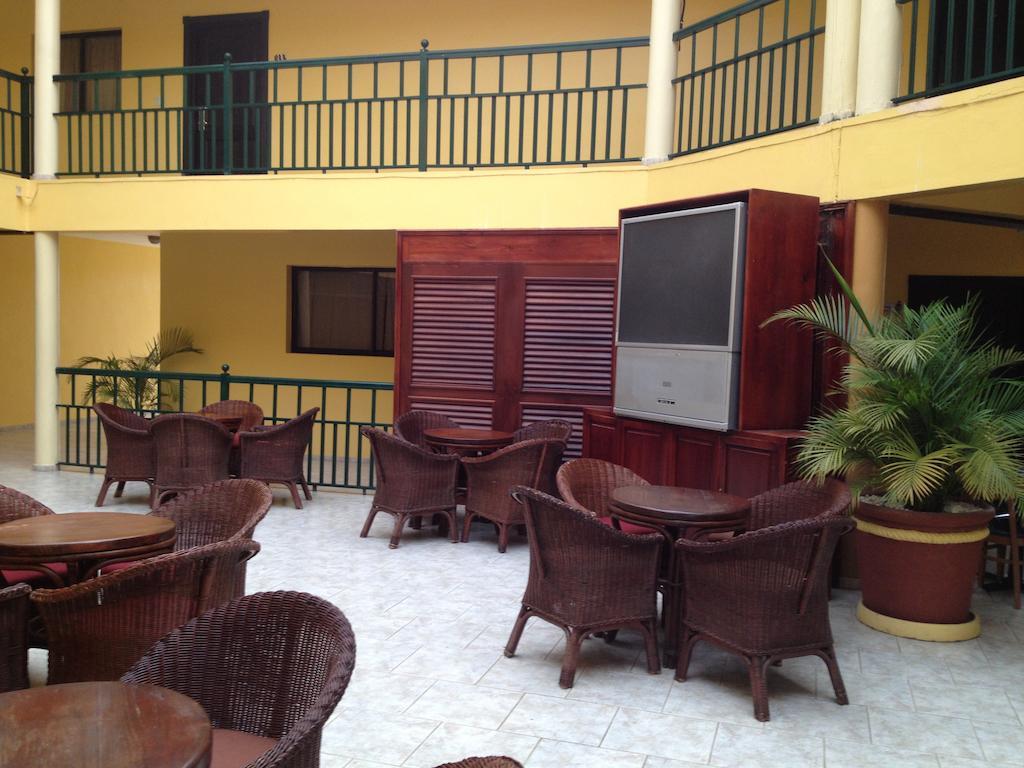Hotel Las Caobas سان فرانسيسكو دي ماكوريس المظهر الخارجي الصورة