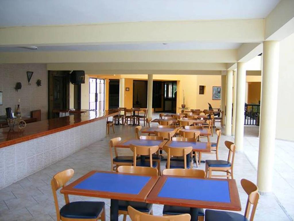 Hotel Las Caobas سان فرانسيسكو دي ماكوريس المظهر الخارجي الصورة