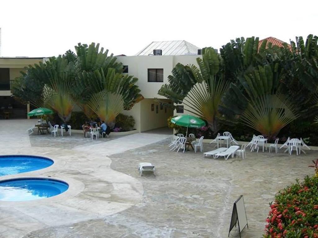 Hotel Las Caobas سان فرانسيسكو دي ماكوريس المظهر الخارجي الصورة