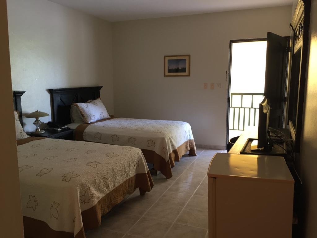 Hotel Las Caobas سان فرانسيسكو دي ماكوريس المظهر الخارجي الصورة
